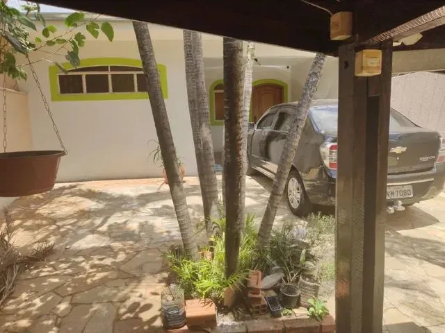 Imagem: Cód. 66 - Casa com 3 Dormitórios À Venda