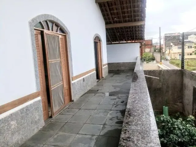 Imagem: Vendo Casa em 02 Lotes com 06 Quartos em