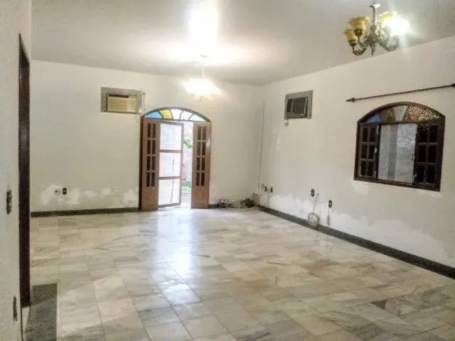 Imagem 4: Vendo Casa em 02 Lotes com 06 Quartos em Piúma