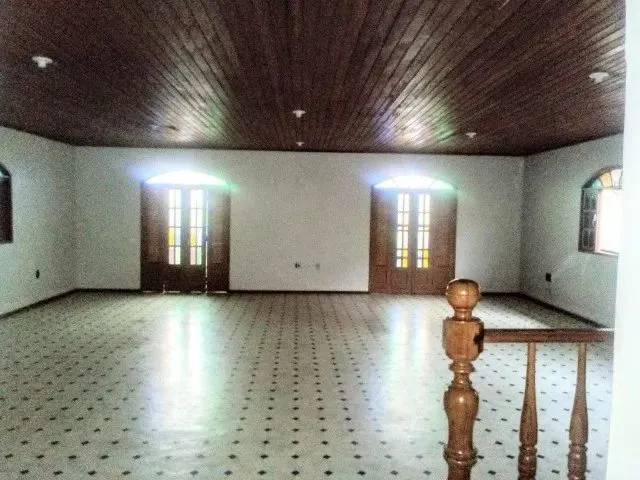 Imagem 2: Vendo Casa em 02 Lotes com 06 Quartos em Piúma