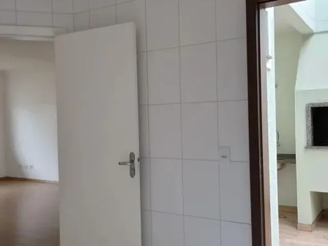 Imagem 8: Sobrado em Guabirotuba - Curitiba - Pr
