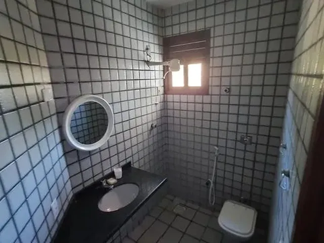 Imagem 3: Sobrado para Aluguel Possui 207 Metros Quadrados com 3 Quartos em Capim Macio - Natal - Rn