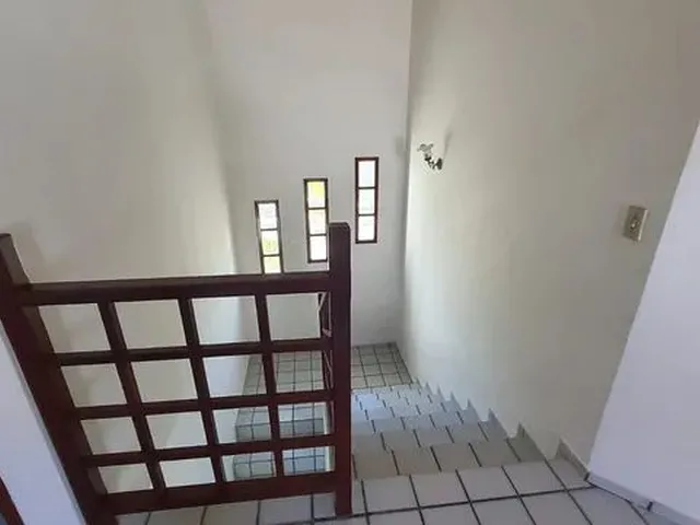 Imagem 13: Sobrado para Aluguel Possui 207 Metros Quadrados com 3 Quartos em Capim Macio - Natal - Rn