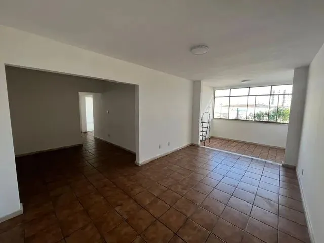 Imagem 1: Alugo Apartamento na Avenida Barão de Maruim 3 Quartos com Varanda Privativa