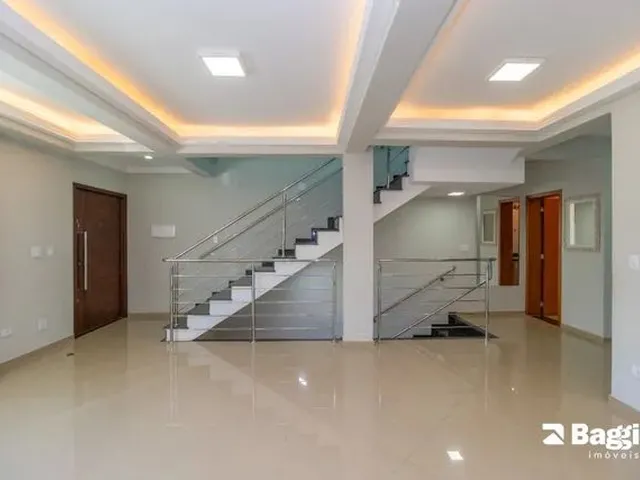 Imagem 10: Casa de 4 Quartos para Alugar no Bairro Campo Comprido