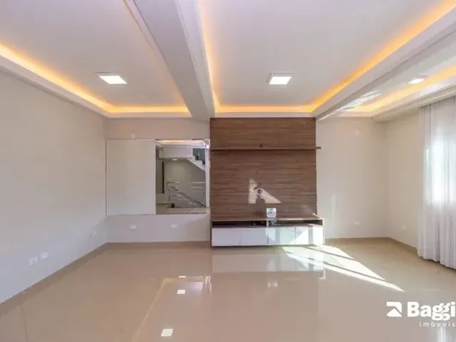 Imagem 15: Casa de 4 Quartos para Alugar no Bairro Campo Comprido