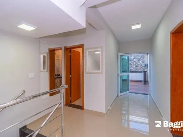 Imagem 3: Casa de 4 Quartos para Alugar no Bairro Campo Comprido
