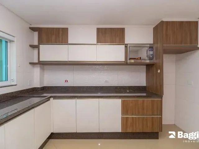 Imagem 9: Casa de 4 Quartos para Alugar no Bairro Campo Comprido