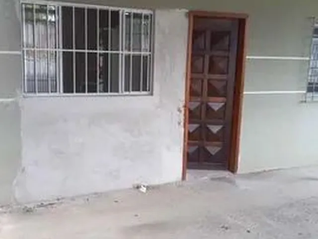 Imagem: Aluga-Se Casa para Casal em Colombo
