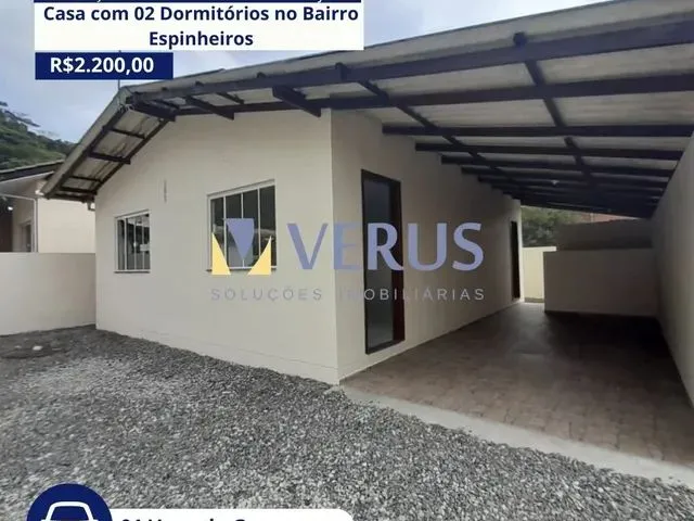 Imagem: Casa com 02 Quartos