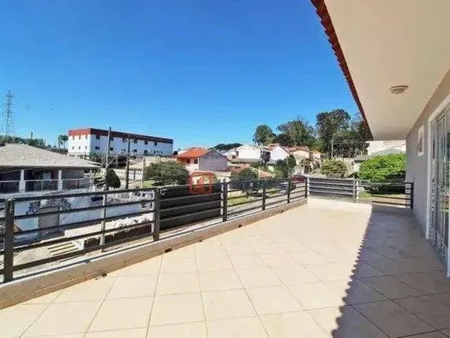 Imagem 9: Sobrado com 3 Dormitórios para Alugar por R$ 3.200/Mês - Sítio Cercado - Curitiba/Pr