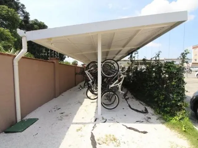 Imagem 8: Apartamento no Hauer, 2 Quartos Sendo 1 Suítes