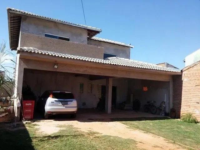 Imagem: Cód. 411 - Casa com 3 Dormitórios À