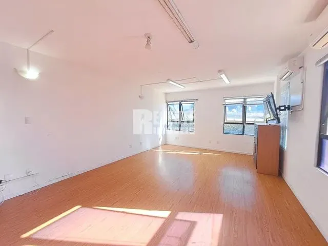Imagem 5: Ampla Sala Comercial em Excelente Localização na Trindade