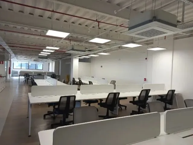 Imagem: Andar de Escritório Corporativo Av. Raja