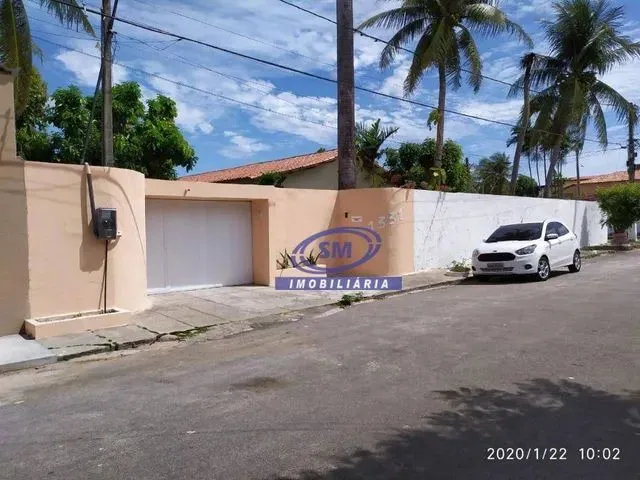 Imagem 1: Casa com 3 Dormitórios À Venda, 330 M² por R$ 700.000,00 - Edson Queiroz - Fortaleza/Ce
