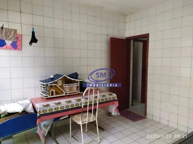Imagem 3: Casa com 3 Dormitórios À Venda, 330 M² por R$ 700.000,00 - Edson Queiroz - Fortaleza/Ce