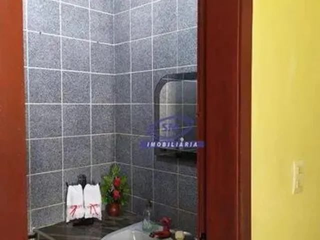 Imagem 2: Casa com 3 Dormitórios À Venda, 330 M² por R$ 700.000,00 - Edson Queiroz - Fortaleza/Ce