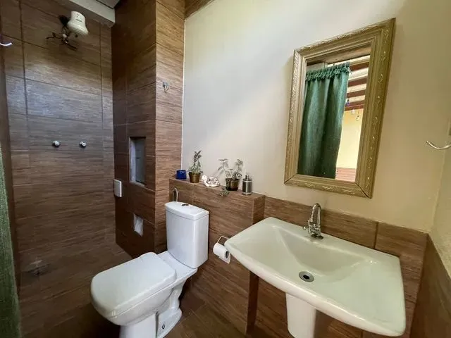 Imagem 9: Excelente Casa Duplex com 5 Quartos, 1 Suíte, Varanda e 4 Vagas no Bairro Trevo
