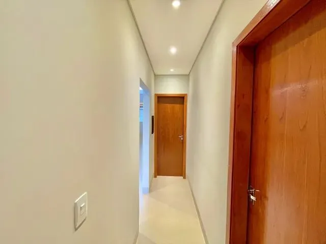 Imagem 8: Casa Nova de Alto Padrão Um Luxo Sofisticada e Moderna Tudo de Alta Qualidade!