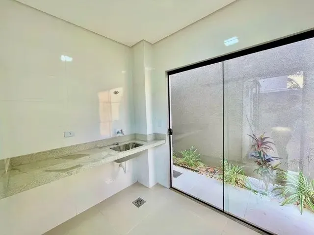 Imagem 15: Casa Nova de Alto Padrão Um Luxo Sofisticada e Moderna Tudo de Alta Qualidade!
