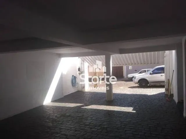 Imagem 8: Casa com 3 Dormitórios para Alugar, 280 M² por R$ 3.800/Mês - Tabajaras