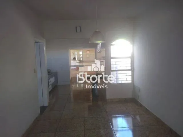 Imagem 7: Casa com 3 Dormitórios para Alugar, 280 M² por R$ 3.800/Mês - Tabajaras