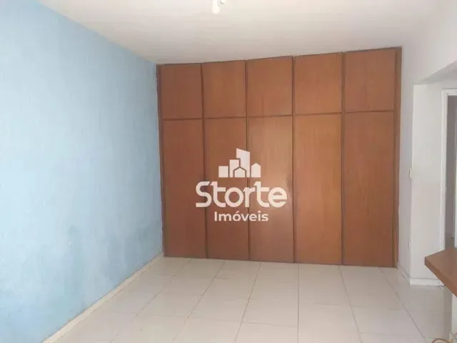 Imagem 15: Casa com 3 Dormitórios para Alugar, 280 M² por R$ 3.800/Mês - Tabajaras