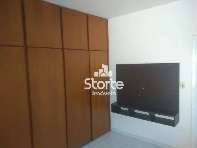Imagem 10: Casa com 3 Dormitórios para Alugar, 280 M² por R$ 3.800/Mês - Tabajaras