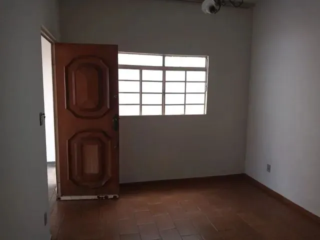 Imagem: Casa para Aluguel, 3 Quartos, 3 Vagas, Cidade