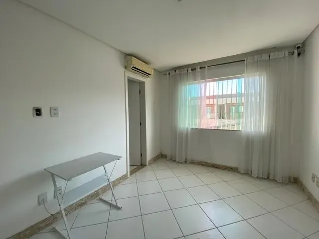 Imagem 8: Casa com 4 Quartos no Beira Rio - Estrada do Coco - Lauro de Freitas - Ba