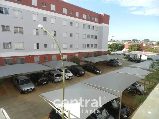 Imagem: O apartamento possui 2 Dormitórios, 1 Banheiro, 1 Vaga na
