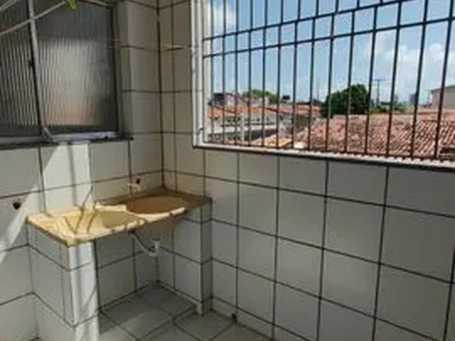 Imagem 3: Aluga-Se Casa/Sobrado para Aluguel no Bairro de Candelária !