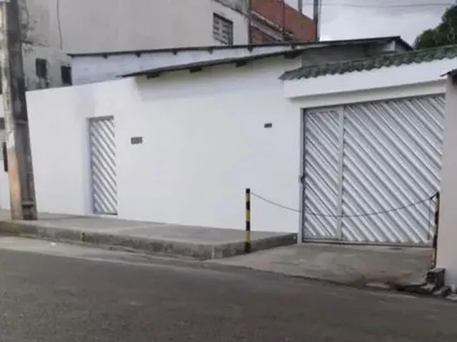 Imagem: Vende-Se Casa no Novo Aleixo