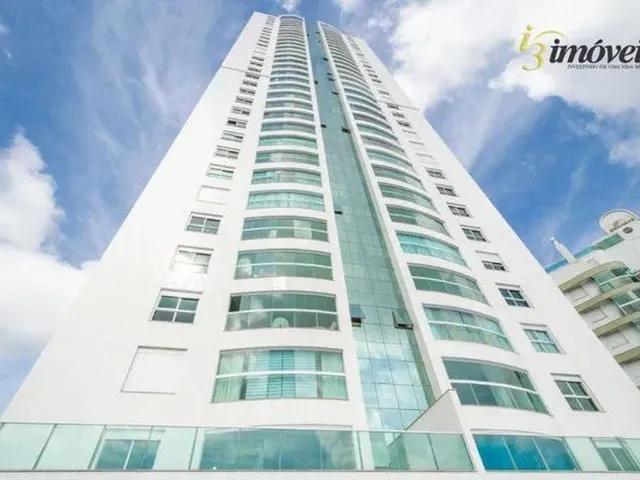 Imagem: Apartamento com 4 Suítes e 4 Vagas, À