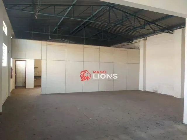 Imagem: Barracão À Venda, 257 M² por R$ 1.000.000