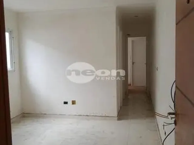 Imagem: O apartamento possui 2 Dormitórios, 1 Suíte, 1 Banheiro,