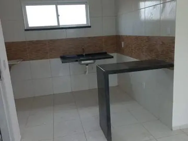 Imagem 2: Apartamento para Venda Possui 53 Metros Quadrados com 2 Quartos em Centro - Maranguape - C