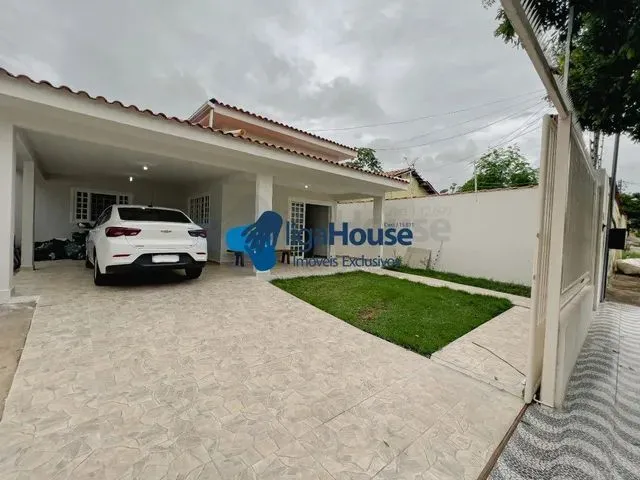 Imagem: Casa Térrea com 3 Quartos Sendo 01 Suíte