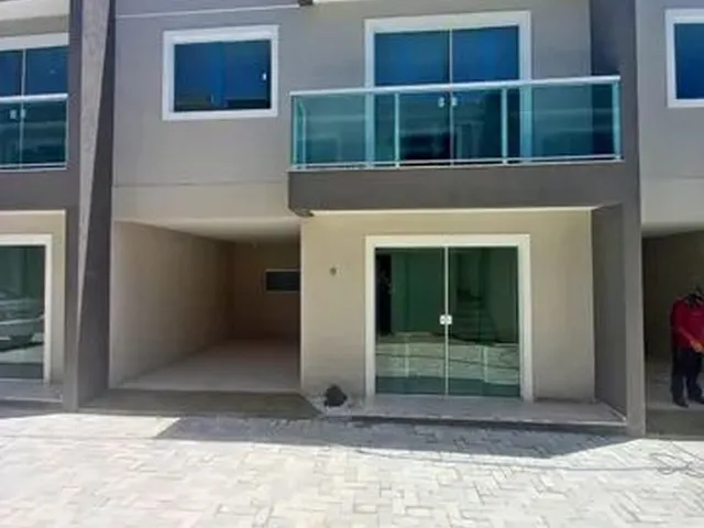 Imagem: Casa em Lauro de Freitas 3/4, Suítes, Garagem