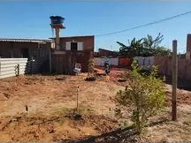 Imagem: Vendo Uma Casa por Um Preço Bom