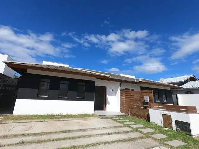 Imagem: Casa de 2 Quartos para Alugar no Bairro