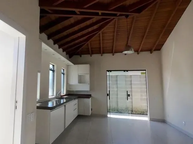 Imagem 10: Casa de 2 Quartos para Alugar no Bairro Campeche