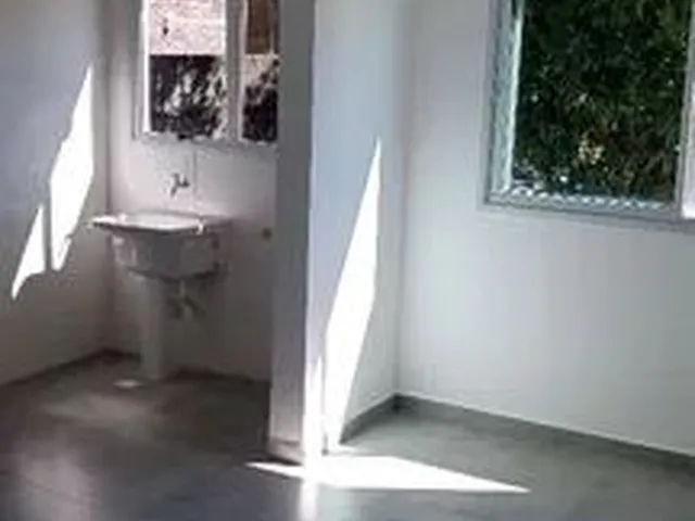 Imagem 9: Iluminado Novo Apto de 2 Qt com Sacadas
