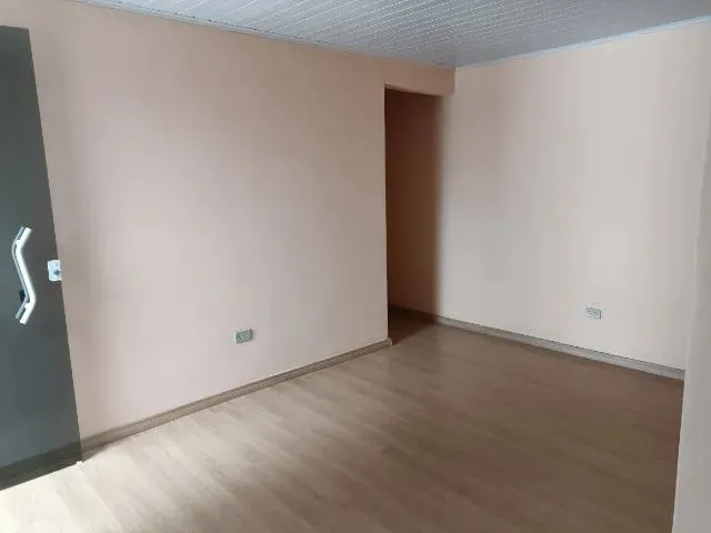 Imagem 9: Alugo Casa de Fundos Grande com 9 Peças