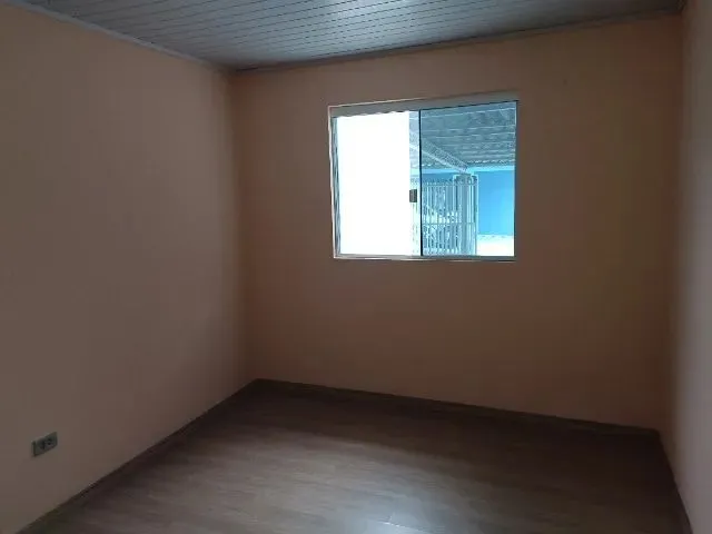 Imagem 8: Alugo Casa de Fundos Grande com 9 Peças