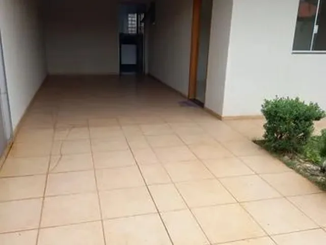 Imagem 10: Casa para Aluguel Possui 200 Metros Quadrados com 3 Quartos em Manoel Müller - Rolândia