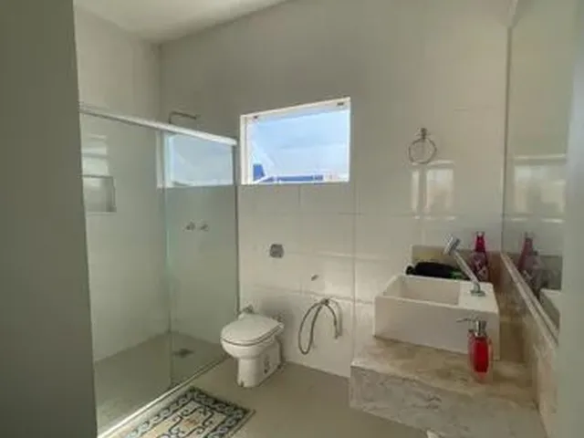 Imagem 4: Casa para Aluguel com 380 Metros Quadrados com 5 Quartos em Jardim Itália - Cuiabá - Mt