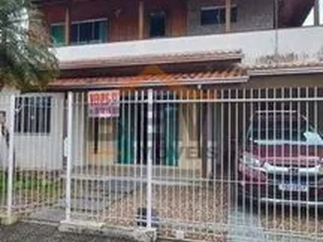 Imagem: Casa com 3 Dormitórios À Venda, 210 M²