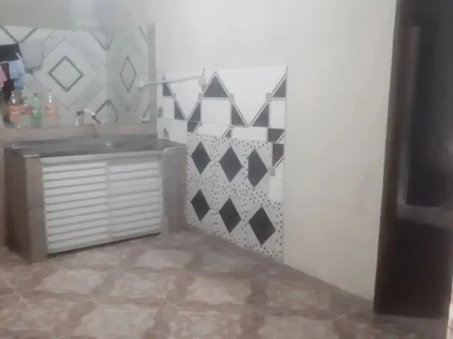 Imagem 2: Aluga Se Quarto Quarto com aluguel por R$500 /mês